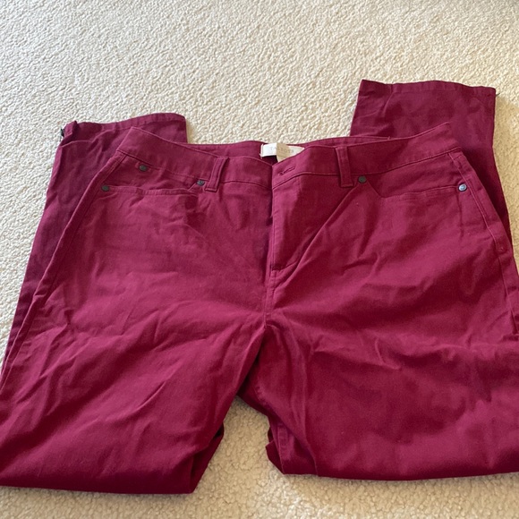 Talbots Maroon / Wine colored Skinny Pants with Zippers at Ankles Size 14 NWOT - Picture 2 of 6